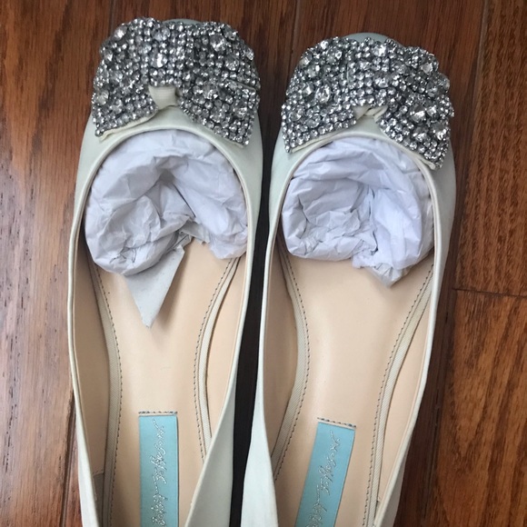 Betsey Johnson Blue Flats- New in Box - Picture 3 of 5